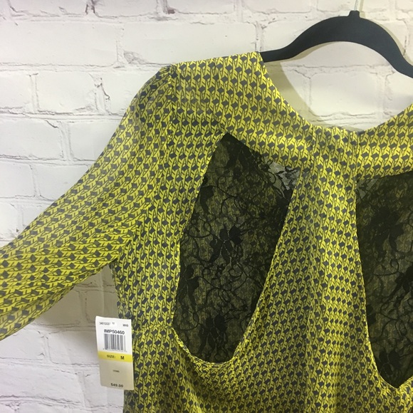 Gianni Bini Hi Low Lace Panel T-Back Blouse Size Medium - Picture 4 of 8